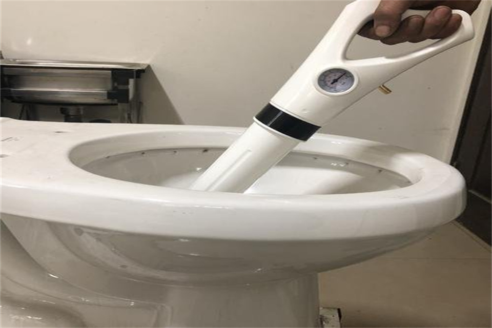 马桶堵了怎样疏通